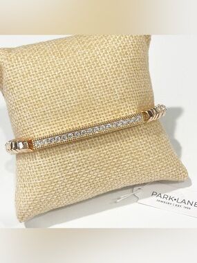 Park Lane “Serena” Bracelet in Gold! BNIB!!